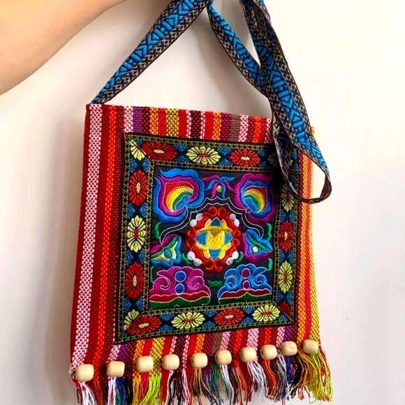 Retro Embroidery Boho Tote Crossbody Red Hippie Bag With Zipper In Red - Picture 1 of 3